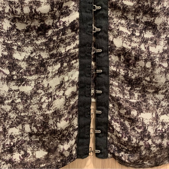 Joie Printed Silk Blouse - S - Picture 6 of 7